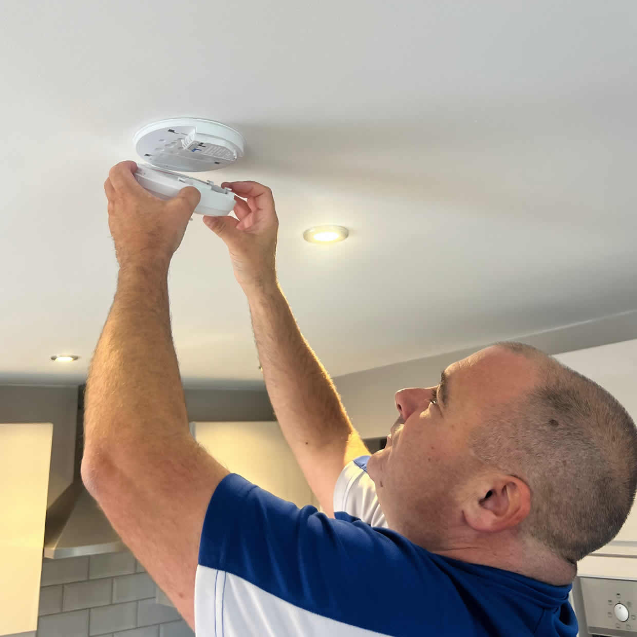 Smoke alarm installation service in Twickenham